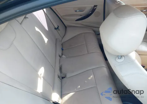 2013 BMW 328I z USA, uszkodzony, nr VIN WBA3A5C50DF352705